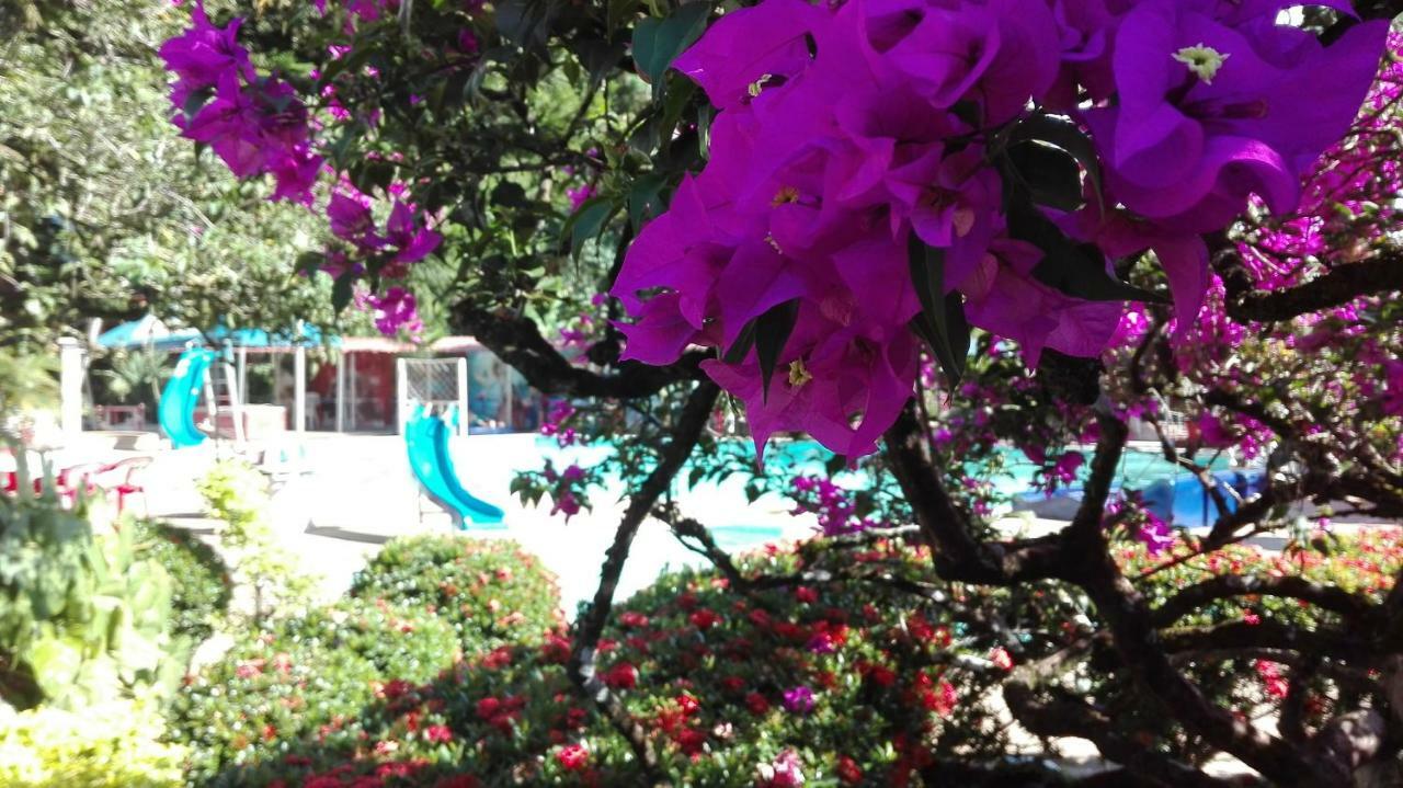 Отель Balneario Chorillano Вильявисенсио Экстерьер фото